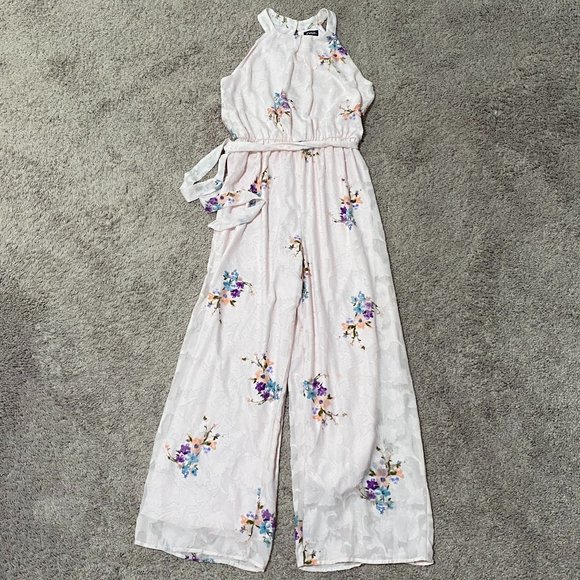 Pink romper - Picture 1 of 2